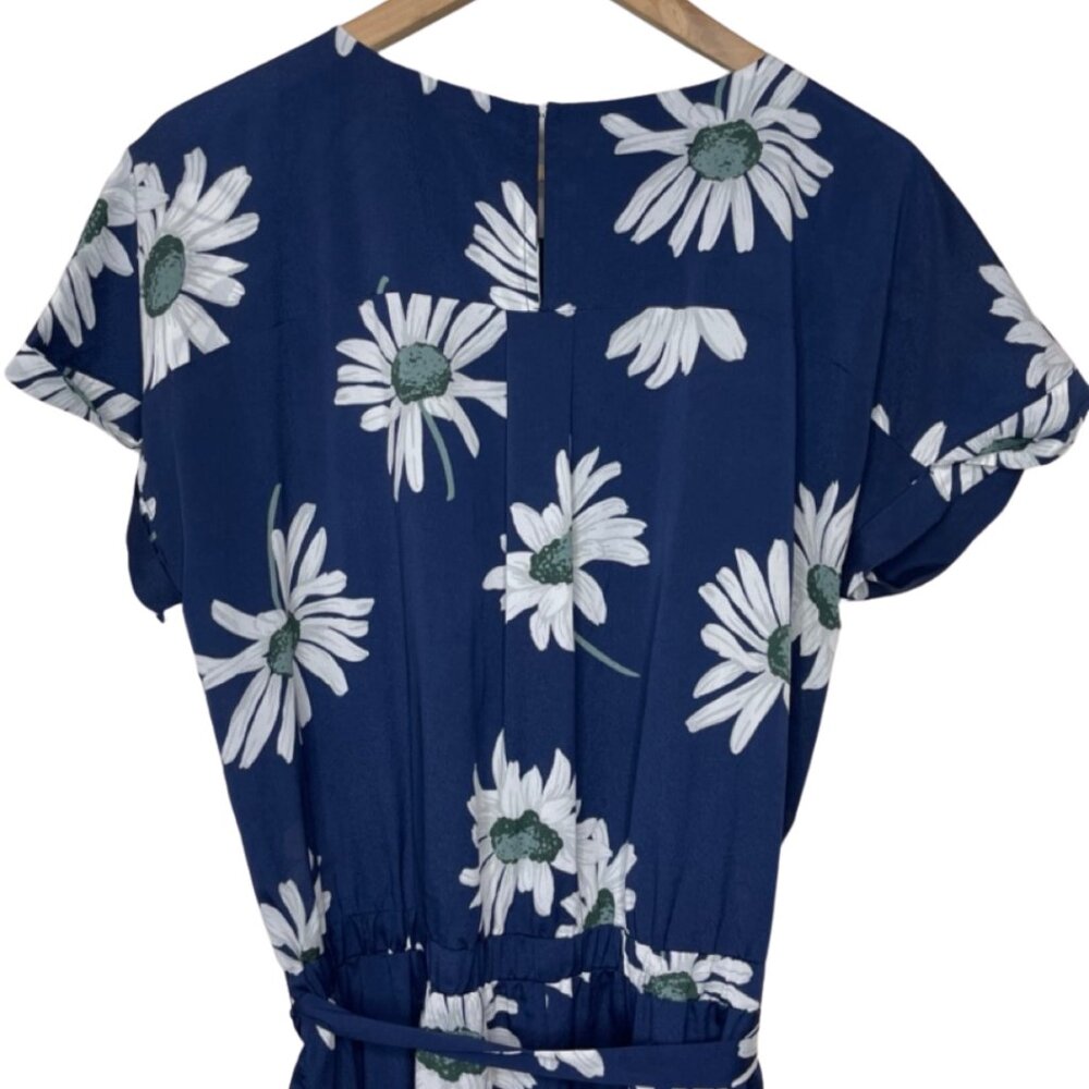 ISANI | Short Sleeve Blue and White Daisy Jumpsuit | Size L - Picture 7 of 12